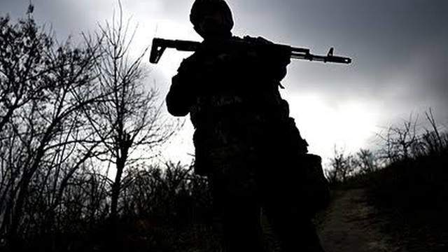 "Ні разу не стріляв з автомата": на Донеччині окупант втік від ЗСУ та кинув напарника