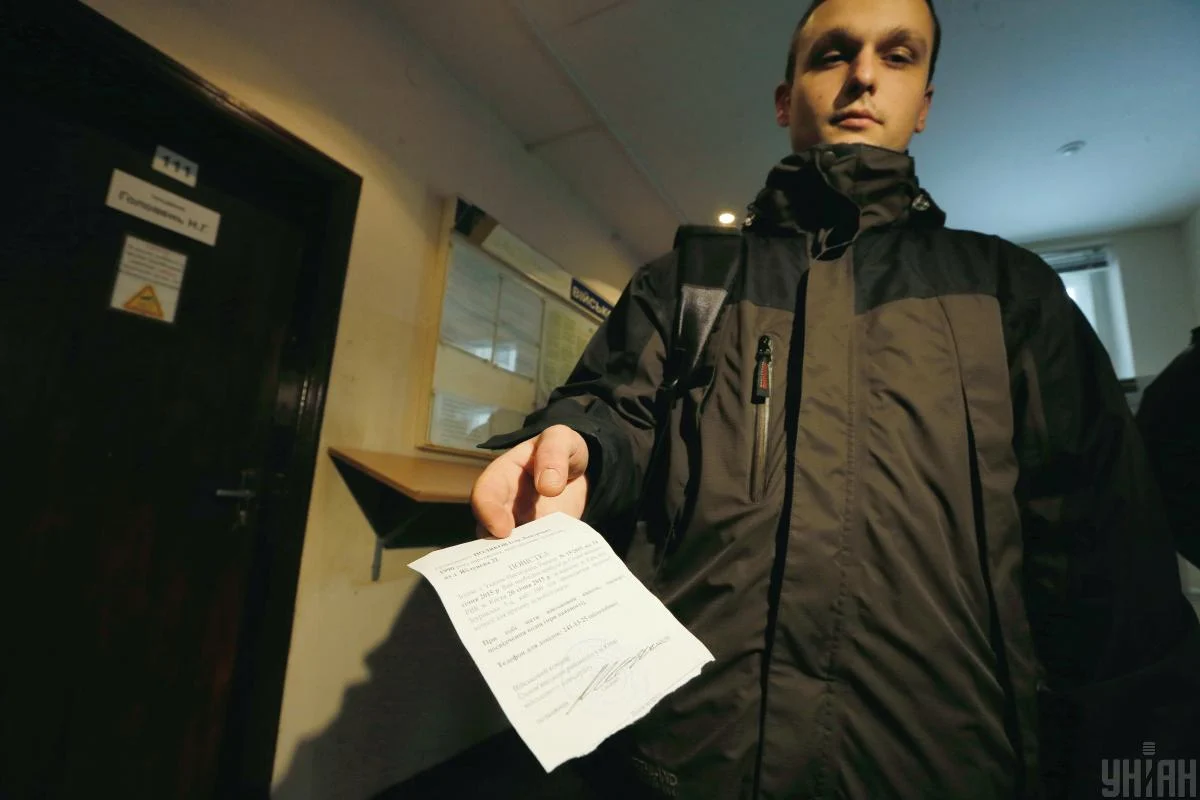 Чи можуть представники ТЦК заходити в оселю і вручати повіски вночі: відповідь адвоката