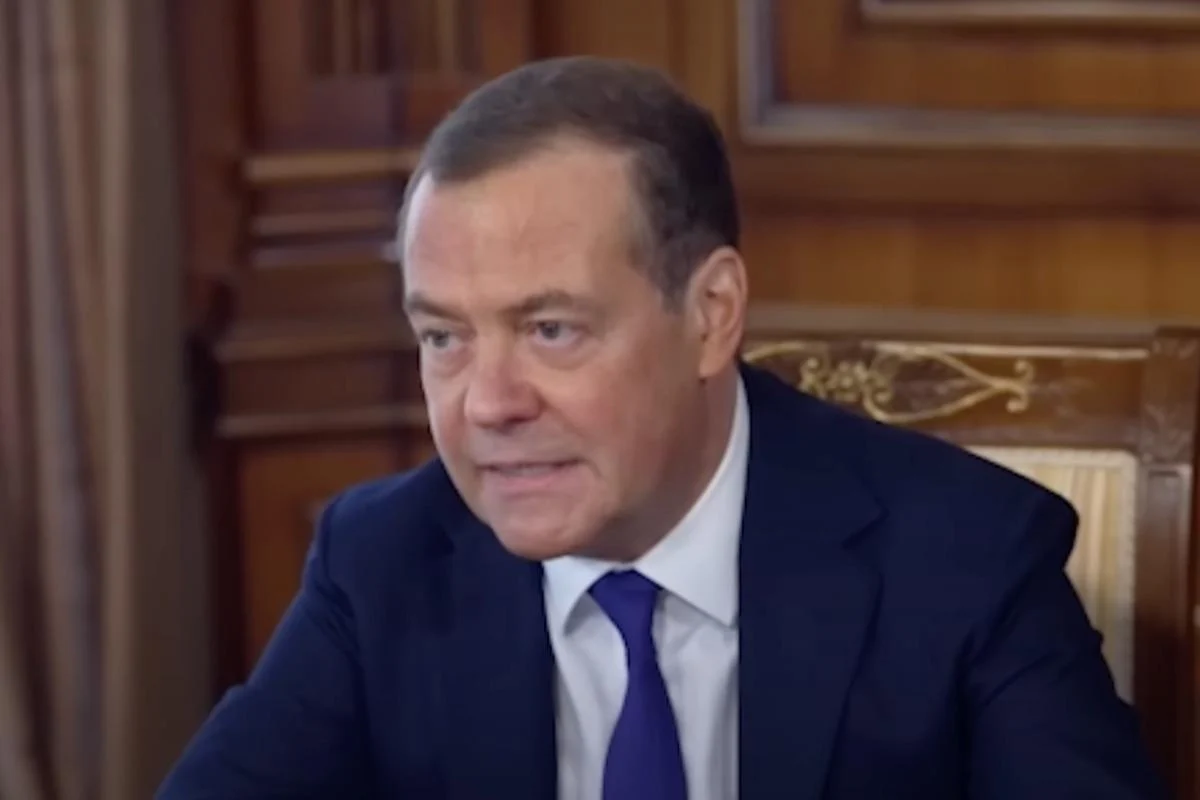 'Самовпевнений господар Білого дому': Медведєв раптово обрушився з критикою на Трампа