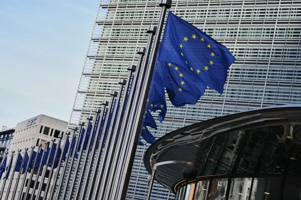 Європі не вистачає грошей на Україну: залишились тільки два варіанти, і обидва проблемні