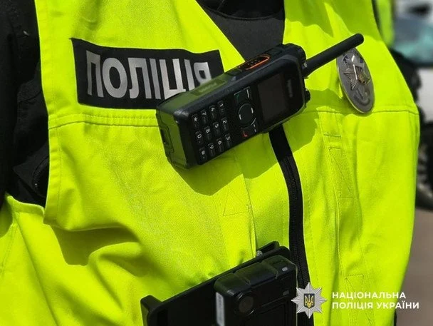 У Львові чоловік плюнув в обличчя патрульному: як його покарали