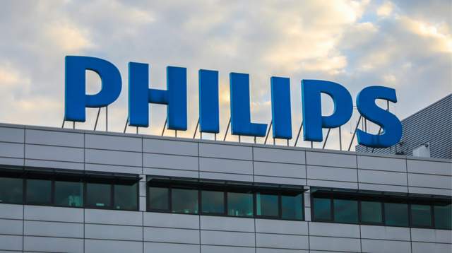 Блекаути змінили рекламну кампанію Philips: до чого тут вуса Зіброва