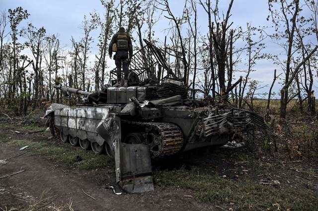 Спалили танк і рознесли укриття: воїни 33-го полку показали кадри операції "Вівальді"
